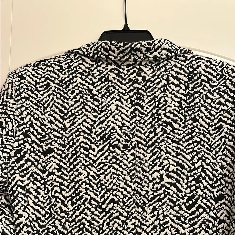 Anne Klein Monochrome Textured Blazer - Picture 5 of 9
